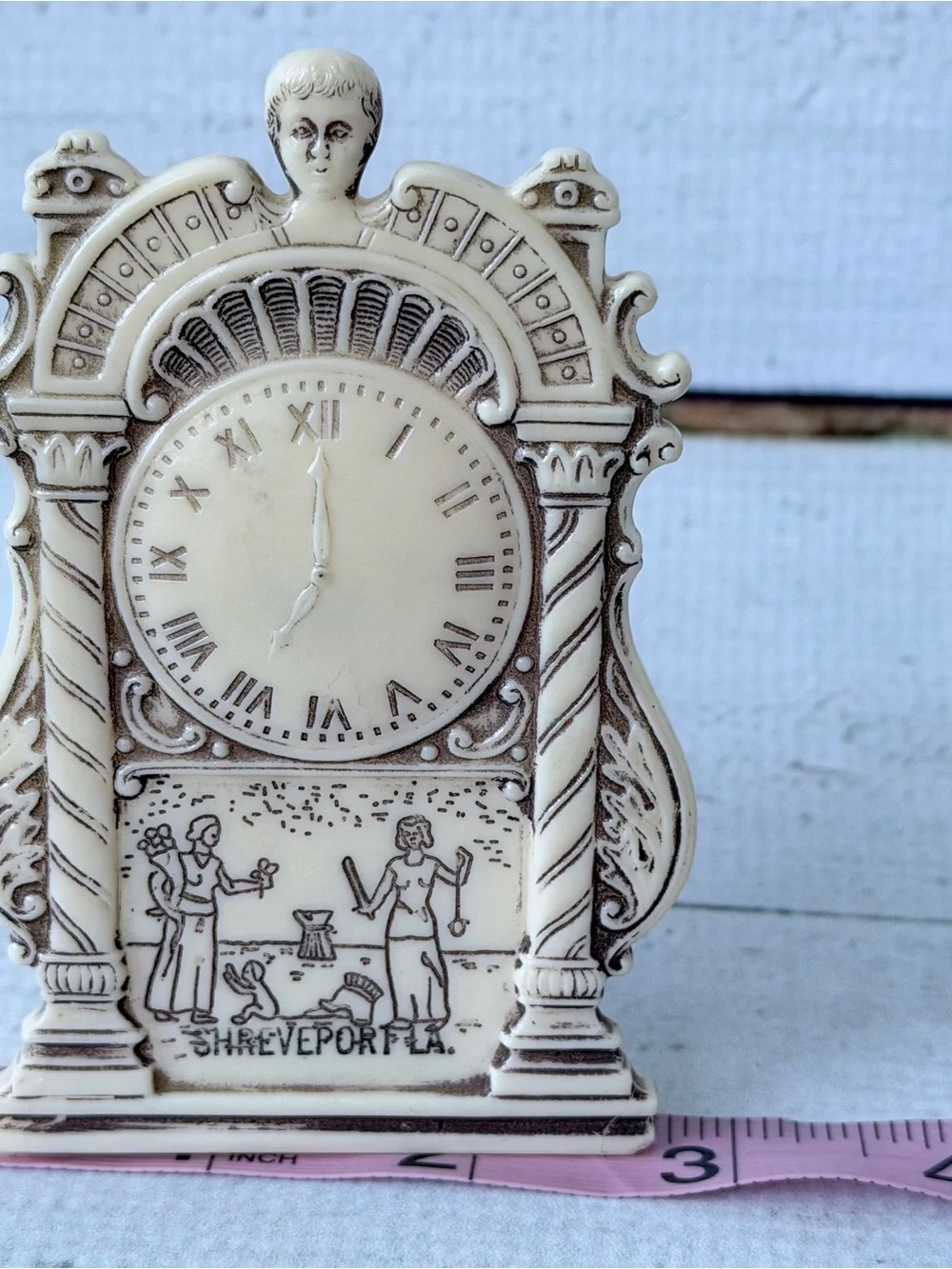 Ivory Decorative Clock Motif Wall Plaque - Ivory